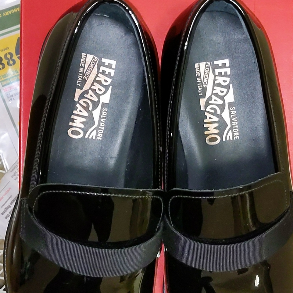 Black paten Ferragamo Men's mocassins - Picture 4 of 9